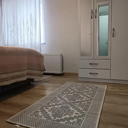 Apartmán Ueskuedar'da Tam Size Goere S Istanbulská provincie