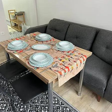 Ueskuedar'da Tam Size Goere S * Istanbulská provincie