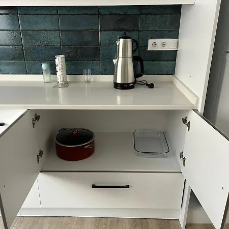 Ueskuedar'da Tam Size Goere S Apartment Istanbul